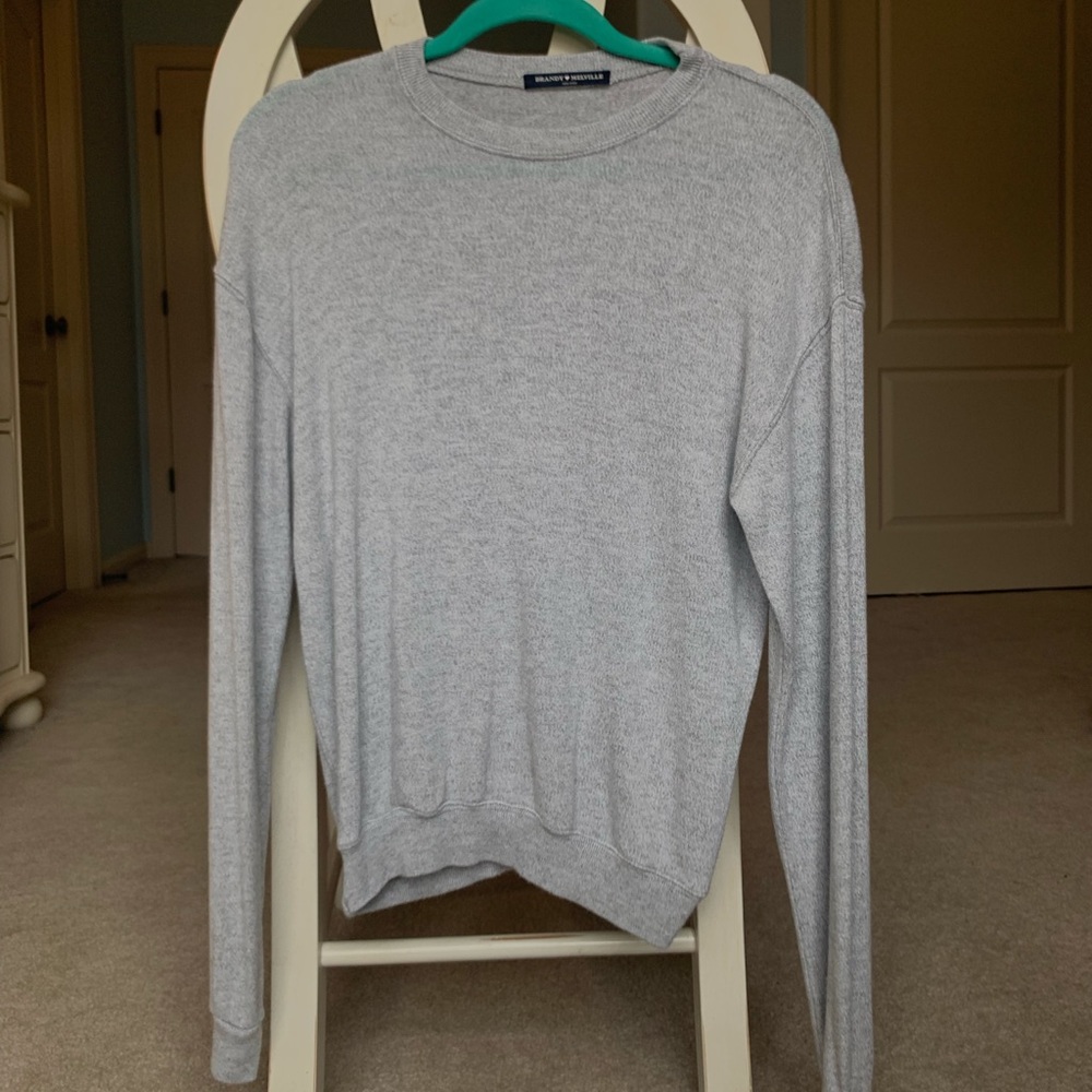 Light grey crew neck sweater